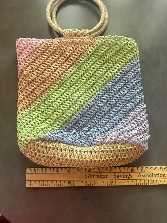 art class Multicolor Woven Straw Tote with Round Handles - Picture 5 of 5